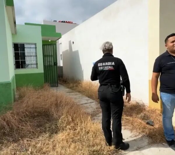 Padre golpeó y dejó encerrado a niño de…