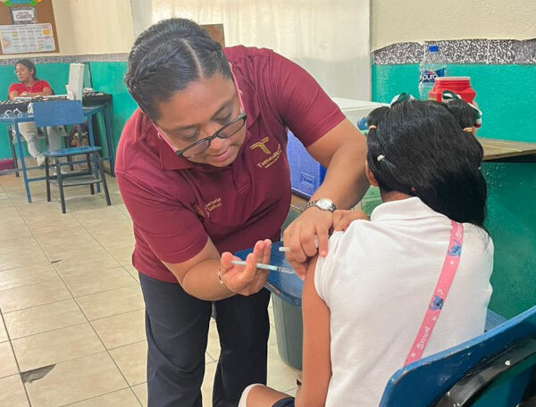 Exhorta la Secretaría de Salud estatal vacunar a niñas contra el Virus del Papiloma Humano
