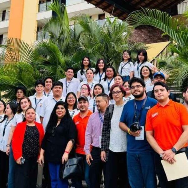 Estudiantes de la UAT destacan en el Congreso Internacional de Investigación del Pacífico 2024