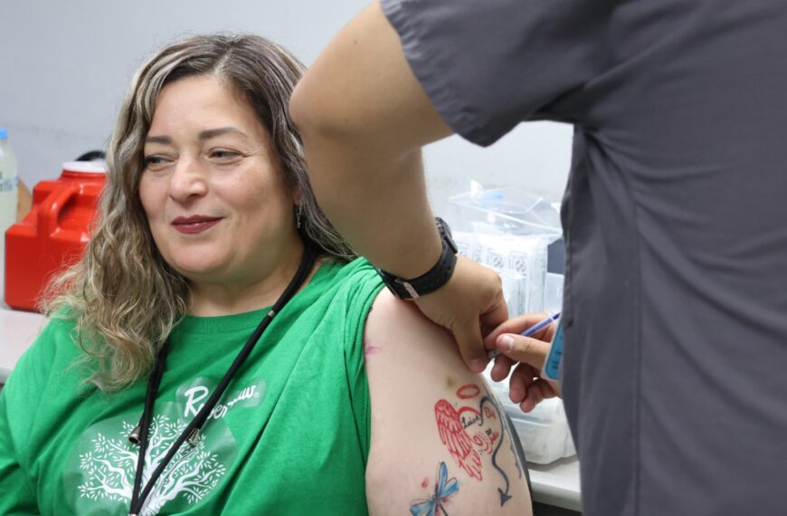 Brindarán atenciones médicas gratuitas a mujeres por mes de lucha contra el cáncer de mama