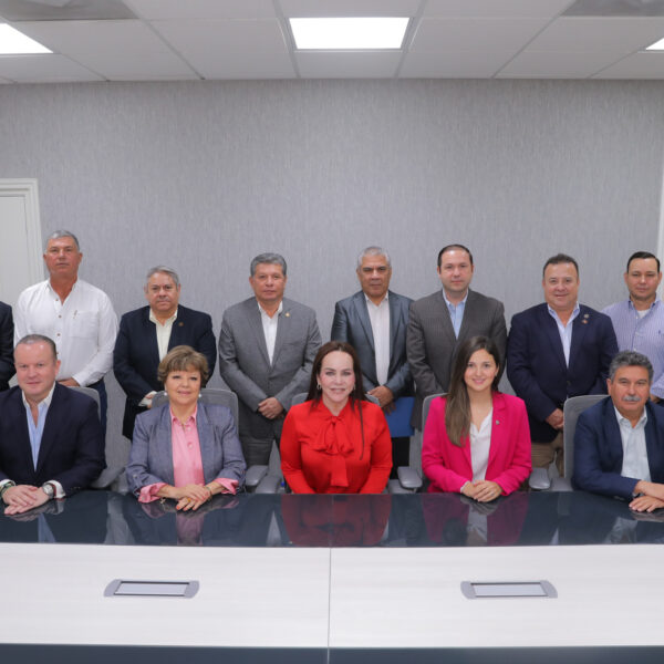 Encabeza Carmen Lilia reunión de trabajo para impulsar exhorto y dar solución a tráfico en autopista