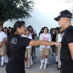 Inmujer imparte taller de defensa personal a…