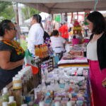 Gobierno municipal impulsa a emprendedores locales con el bazar Cultura Mexicana