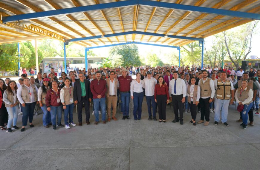 Destaca alcaldesa colaboración de tres niveles de gobierno en asamblea informativa para la beca ‘Rita Cetina’
