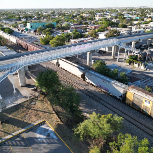 Inaugura alcaldesa puente peatonal y vehicular; brinda mejor movilidad y seguridad a ciudadanos