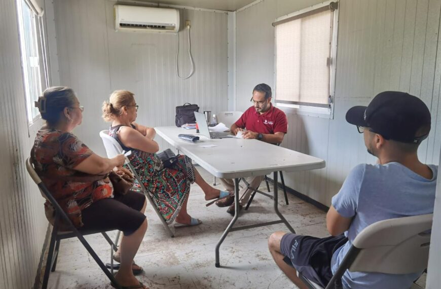 Acerca Comapa beneficios a usuarios de la colonia Valles de Anáhuac
