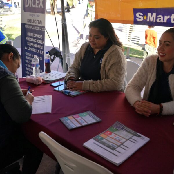 Realizan con éxito la sexta edición del programa “Empleo en tu colonia” en  la plaza Hidalgo