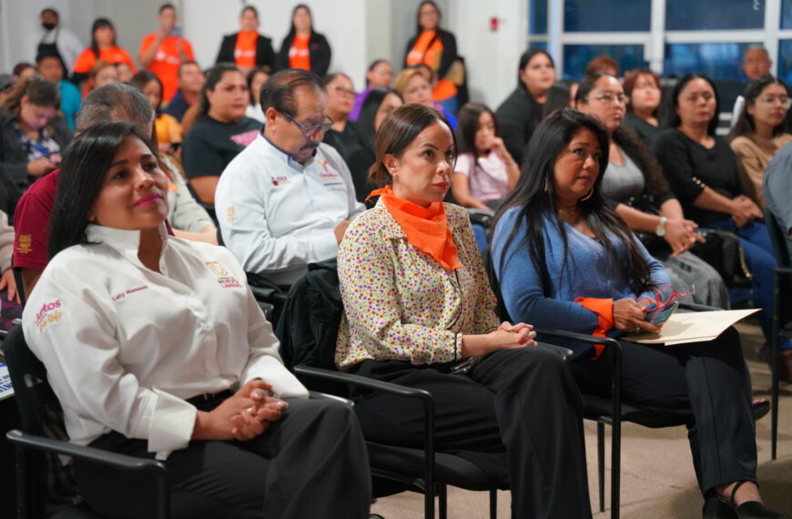 Reconoce gobierno municipal a 21 mujeres beneficiadas por programas del Inmujer