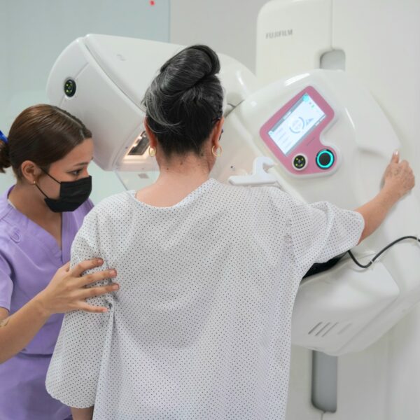 Mantiene el Sistema DIF lucha contra el cáncer…