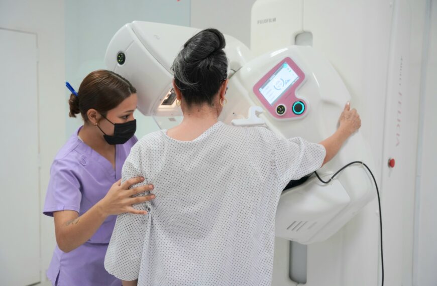 Mantiene el Sistema DIF lucha contra el cáncer de mama durante noviembre