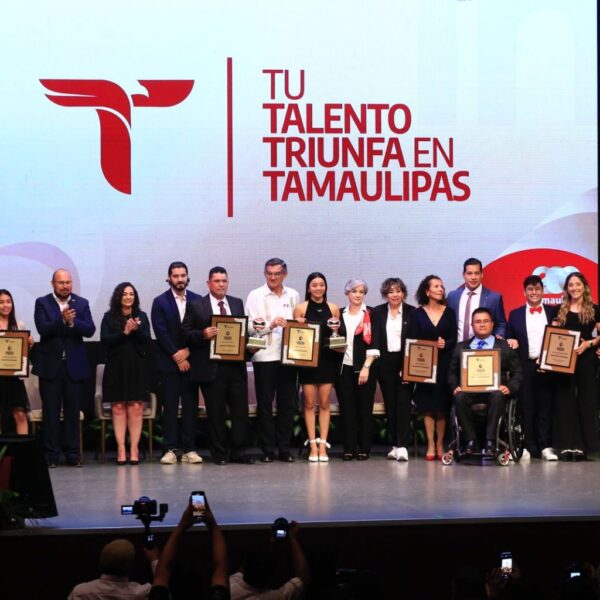 Premia Américo Villarreal Anaya a talentosos jóvenes y…