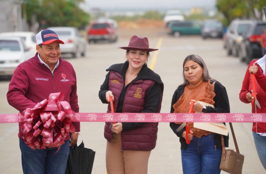 Entrega alcaldesa Carmen Lilia Canturosas obras de repavimentación a colonia Los Olivos