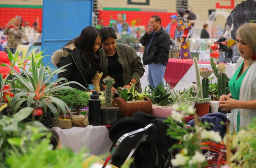 Invita gobierno municipal a visitar la Expo Navideña 2024 para impulsar el comercio formal