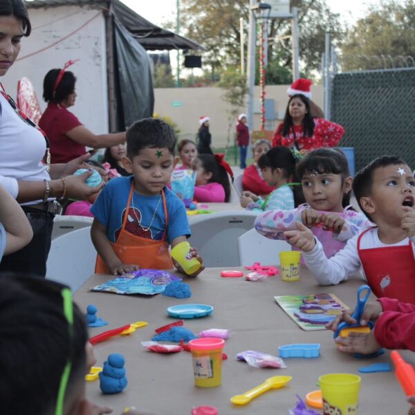 Celebran la  Navidad en el  Zoo y Acuario de NLD con el evento Narices Rojas