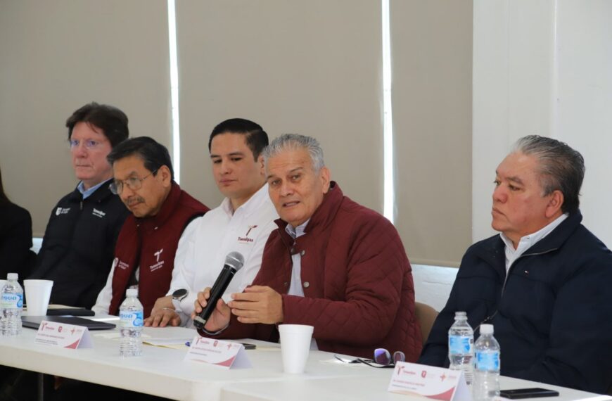 Presentan Primer Informe de los Servicios Nacionales de Salud Pública
