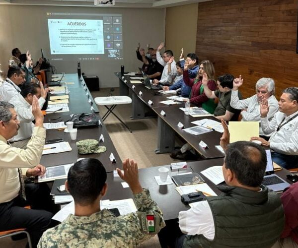 Evalúa y fortalece Salud trabajo de vigilancia epidemiológica…