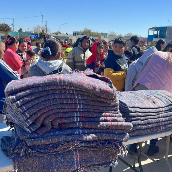 Lleva gobierno municipal brigada de atención y convivencia a las familias de la colonia Valle Dorado