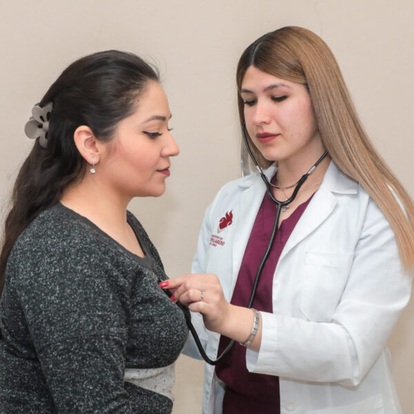 Exhorta Salud municipal a prevenir las enfermedades respiratorias; invitan a consultar en Clínicas UNE