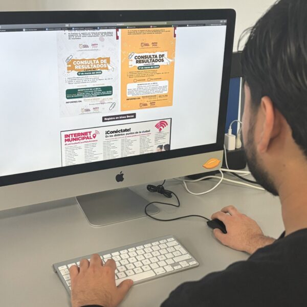 Invita gobierno municipal a registrarse para las becas de educación básica y especial