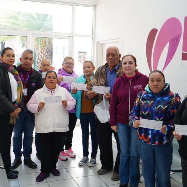 Sistema DIF Tamaulipas reconoce a integrantes de los…