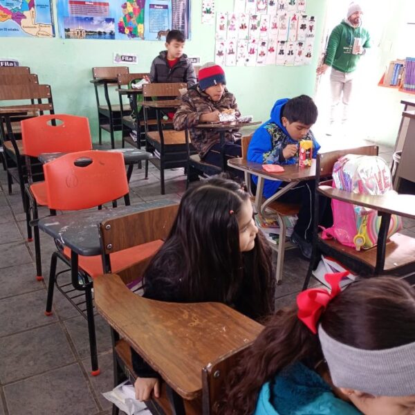 Regresaron pocos alumnos a aulas escolares al reanudarse las clases este jueves