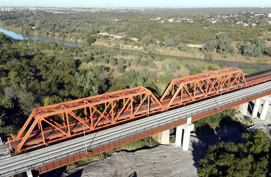 Ampliación del Puente Ferroviario entre los Dos Laredos inicia operaciones el 6 de febrero