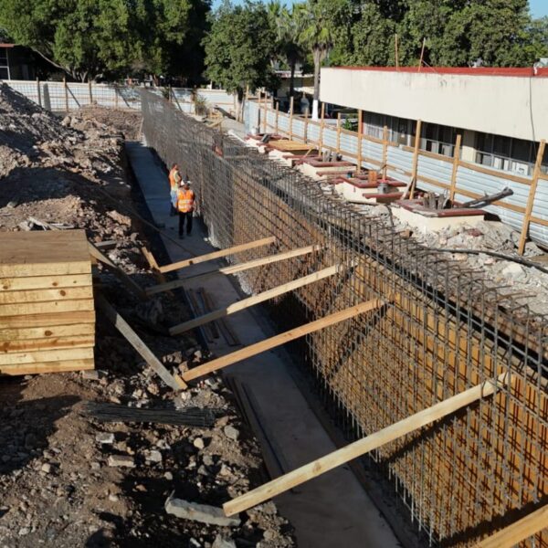 Fortalece Américo Villarreal infraestructura educativa en escuelas de…