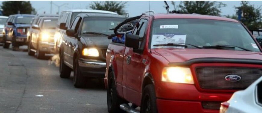 Recomiendan a los paisanos que vuelven a Estados Unidos evitar viajar por las noches