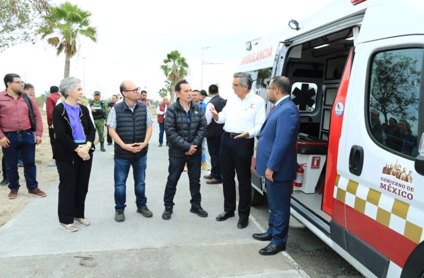 Da bienvenida Américo a repatriados y recorre Centro de Atención en Reynosa