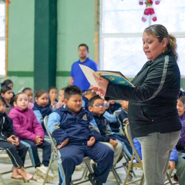 Programa de Biblioteca Itinerante llega a escuela primaria…