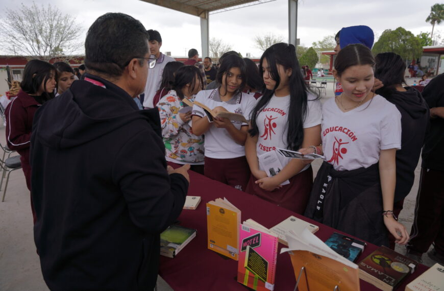 Imjuve acerca programas a jóvenes a través de brigadas de contacto