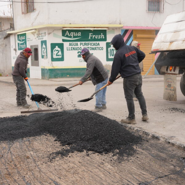 Mantiene Servicios Públicos campaña permanente de bacheo en toda la ciudad