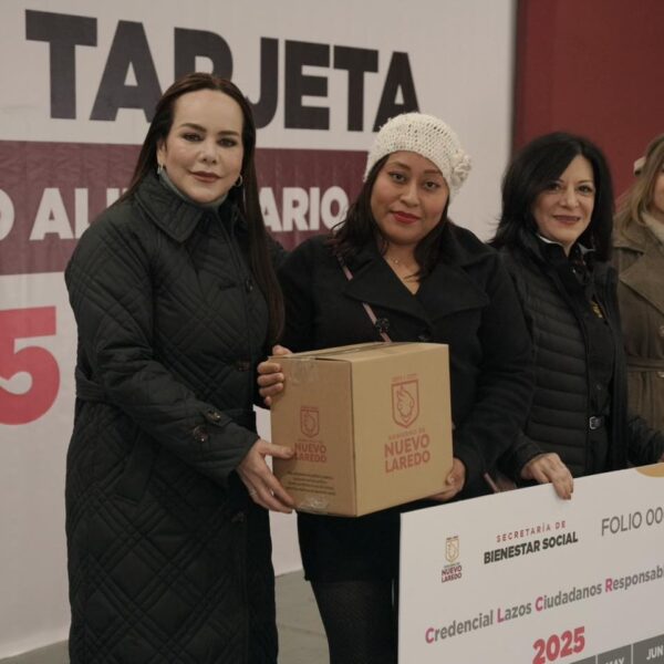 Encabeza Carmen Lilia entrega de apoyo alimentario a más de 2,000 familias de Nuevo Laredo