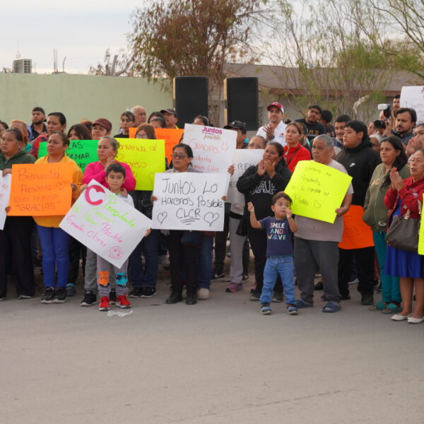 Entrega Carmen Lilia importante obra de infraestructura vial en la colonia Reservas Territoriales
