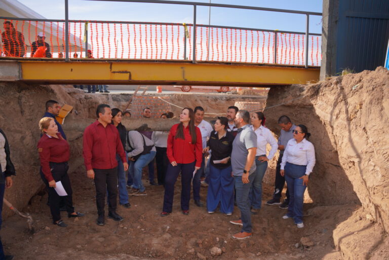 Supervisa la presidenta municipal Carmen Lilia Canturosas obras de drenaje