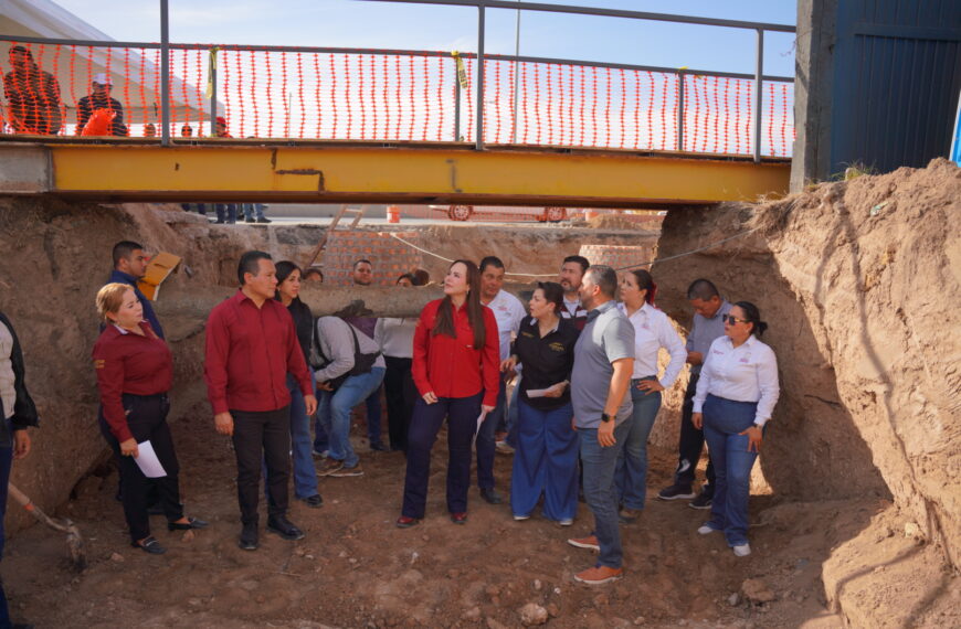 Supervisa la presidenta municipal Carmen Lilia Canturosas obras de drenaje