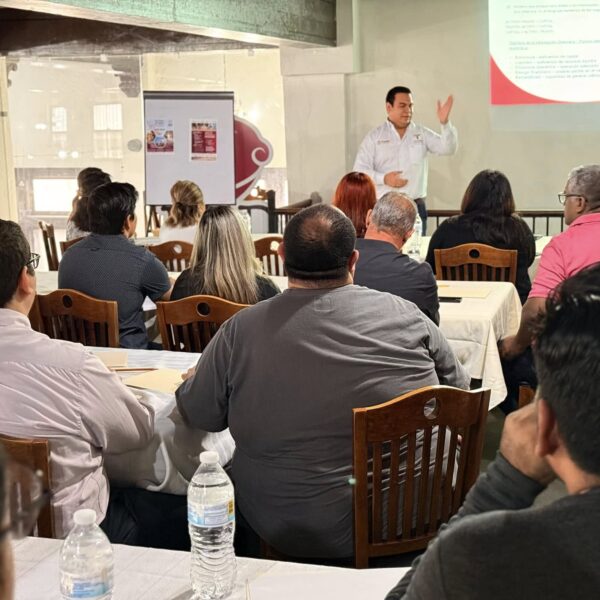 Emprendedores de Nuevo Laredo se capacitan en administración y finanzas