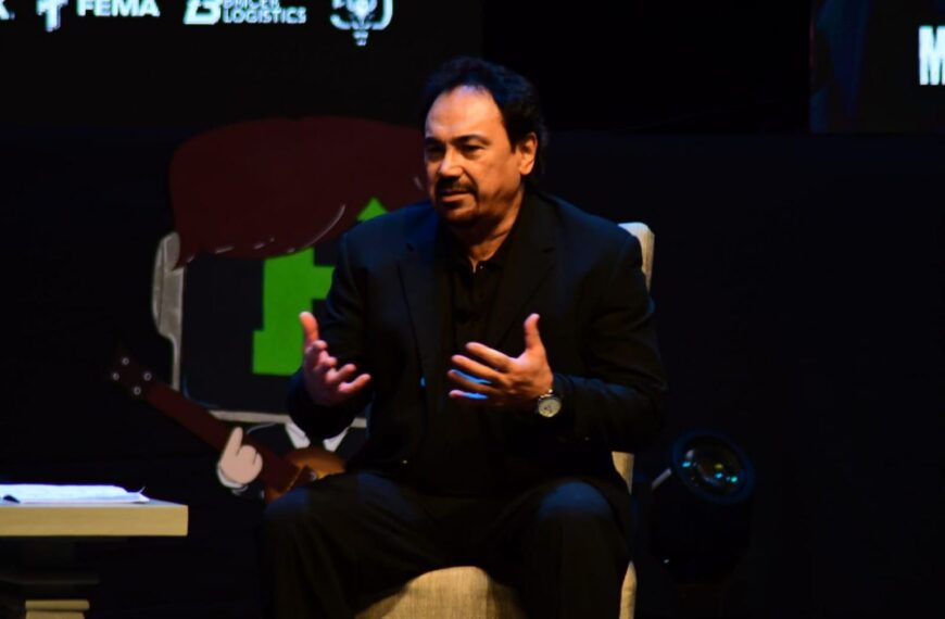 Cierra con éxito el XI Congreso IUVE; Hugo Sánchez conecta con los jóvenes neolaredenses