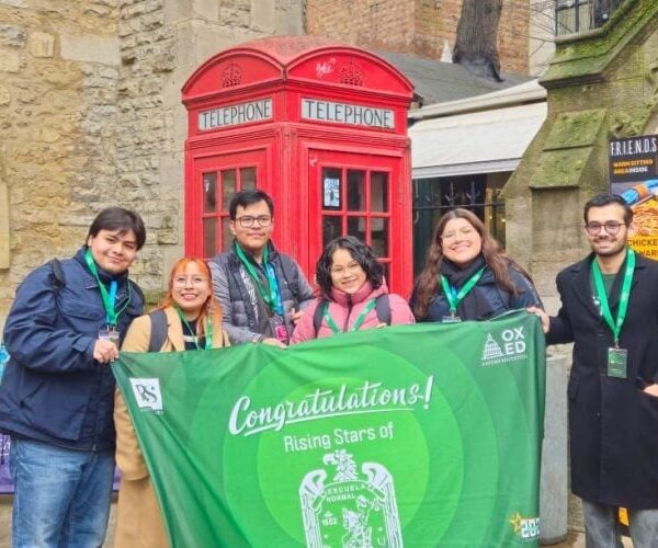 Van estudiantes de la normal Cuauhtémoc a Inglaterra en programa de movilidad internacional