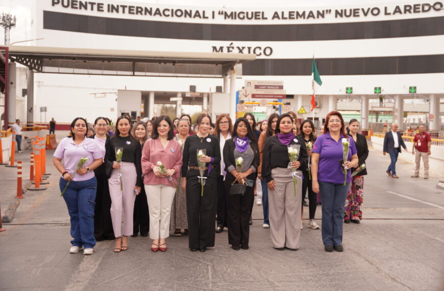 Mujeres de Nuevo Laredo y Laredo, Texas marchan unidas en el marco del 8 de Marzo