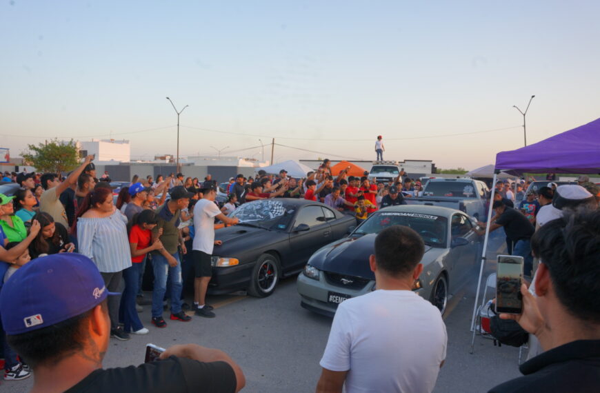CarFest 2025: Viven miles de neolaredenses fiesta sobre ruedas en el Centro Cultural