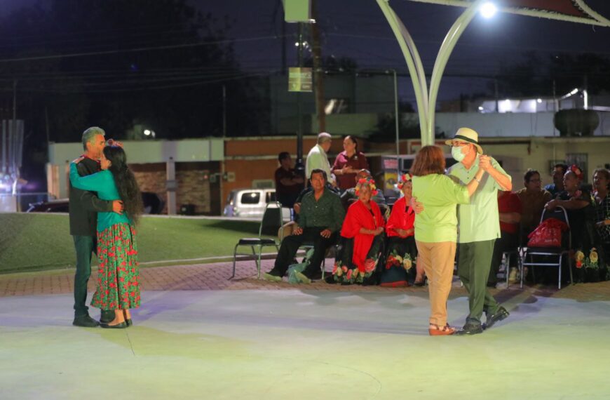 Música, danza y tradición: Regresan las tardes culturales a la plaza Simón Bolívar