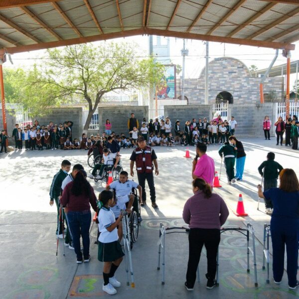 DIF Nuevo Laredo impulsa empatía e inclusión con “Te presto mis zapatos”