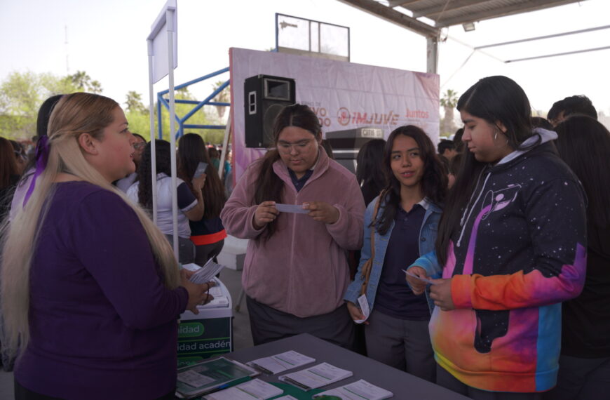 Imjuve y TEC Milenio firman un convenio para becar a los estudiantes de preparatoria
