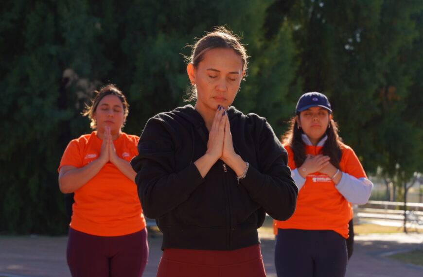 IMJUVE invita a una sesión gratuita de yoga para jóvenes en Casa de la Cultura Viveros