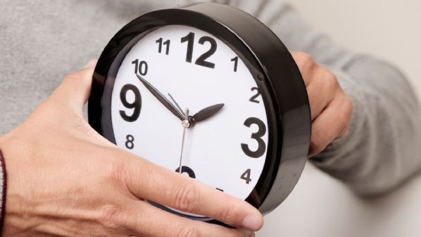 Hoy, antes de irse a dormir, hay que adelantar el reloj por el horario de verano