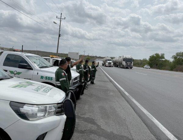 Ofrecen Ángeles Verdes a vacacionistas 259 servicios en las carreteras estatales: Turismo