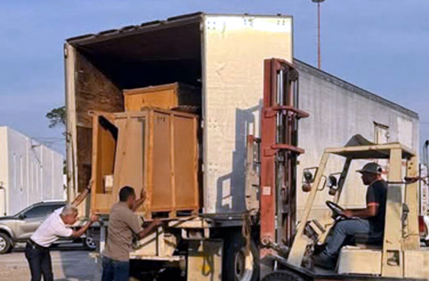 🔍 ¿Por qué un costoso equipo médico destinado al IMSS de Nuevo Laredo terminó en otro hospital?La respuesta revela más de lo que imaginas. 👇