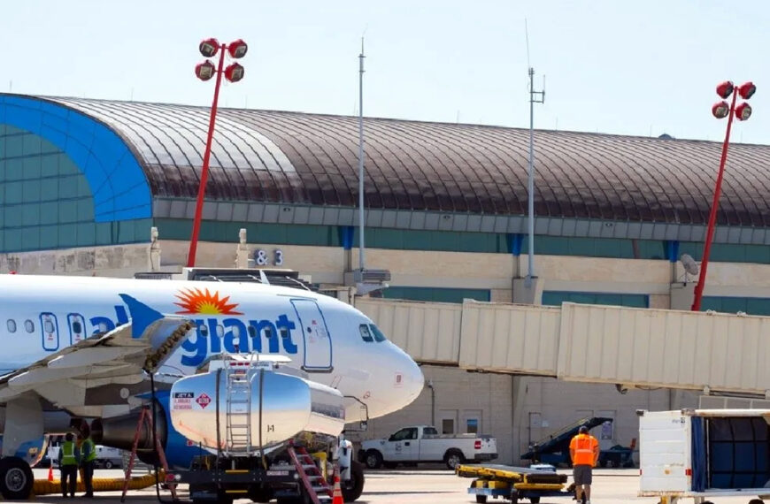 El aeropuerto de Laredo Texas transporta 208,000 toneladas al año, el de Nuevo Laredo ¡solo 30! ¿Qué está pasando?