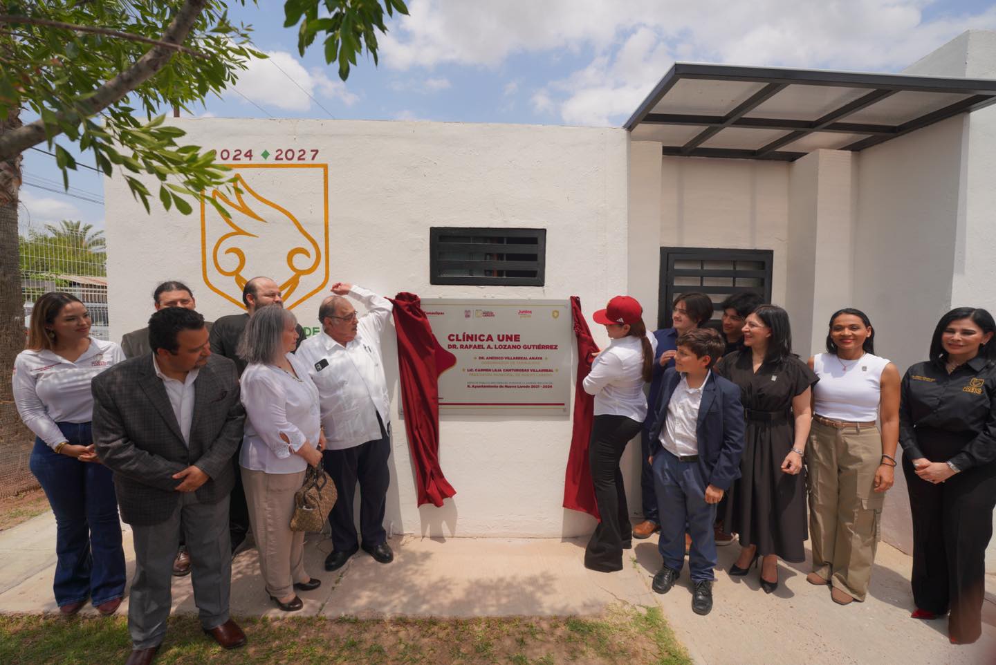 Inauguracin de la Clnica UNE en La Joya con autoridades municipales y comunidad